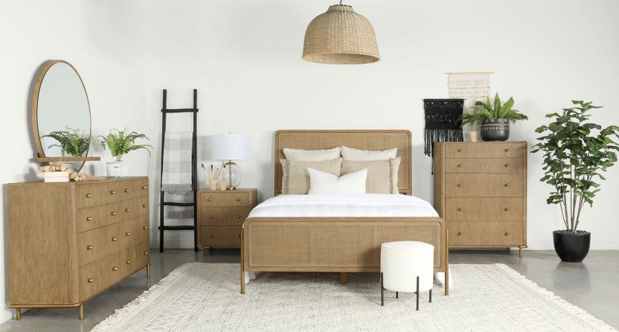 224303_12x900.jpg ARINI 8-DRAWER DRESSER SAND WASH - Image 12