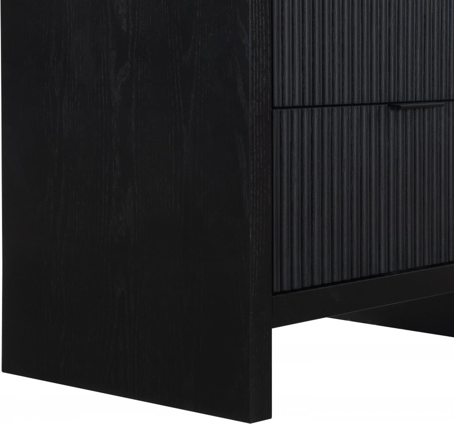 35708-7.jpg Fairfax Solid Wood And Oak Veneer Nightstand - Image 8