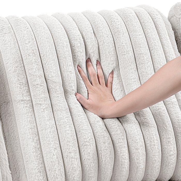 8470tpe*23lcrc 2 piece sectional with chaise 8470tpe*23lcrc 2 piece sectional with chaise